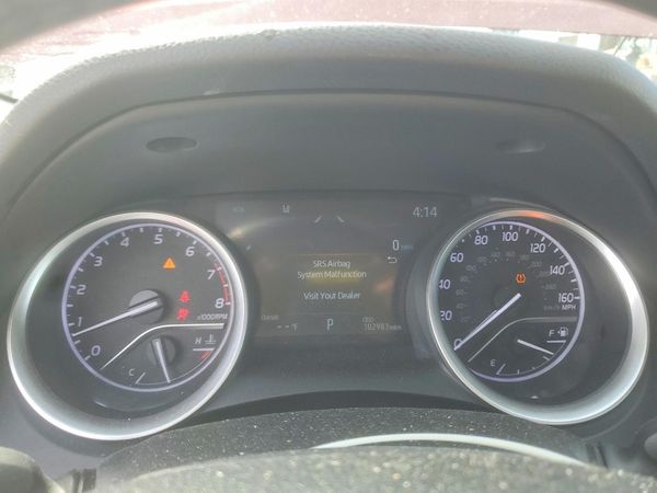 2021 TOYOTA CAMRY XLE