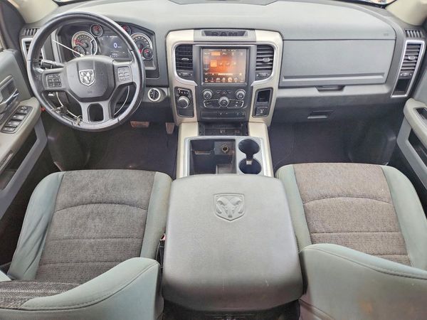 2014 RAM 1500 SLT