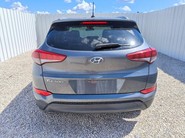 2016 HYUNDAI TUCSON