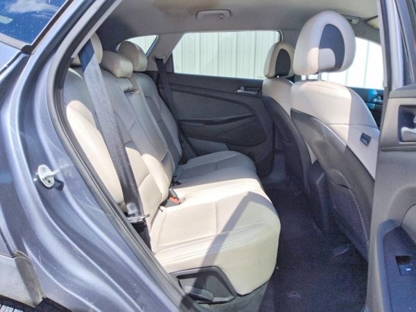 2016 HYUNDAI TUCSON