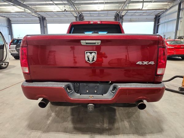 2014 RAM 1500 ST