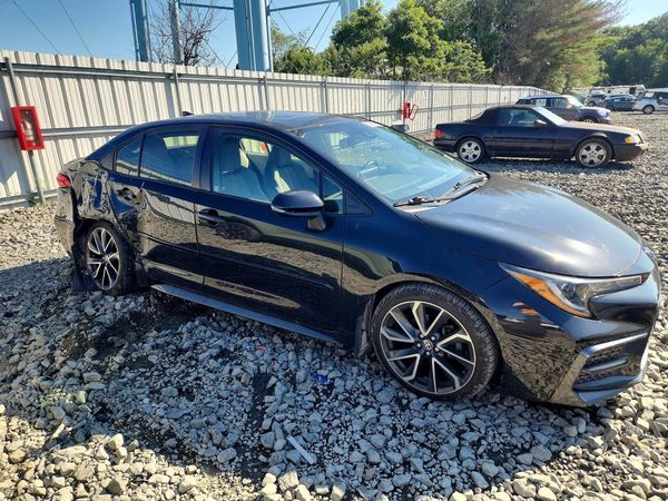 2020 TOYOTA COROLLA SE, CVT, w/Premium pkg