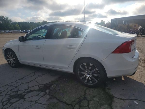 2017 VOLVO S60