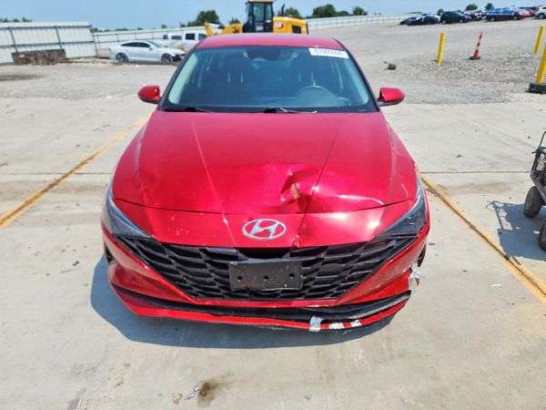 2022 HYUNDAI ELANTRA SEL