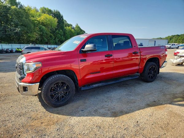 2020 TOYOTA TUNDRA SR5 Grade