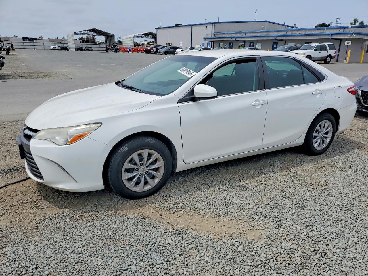 2015 TOYOTA CAMRY