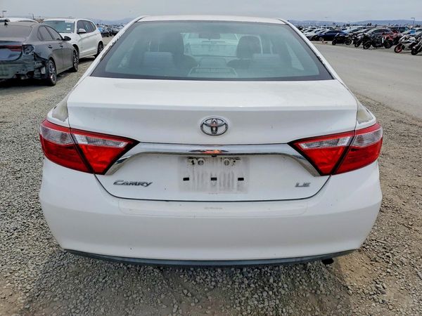 2015 TOYOTA CAMRY
