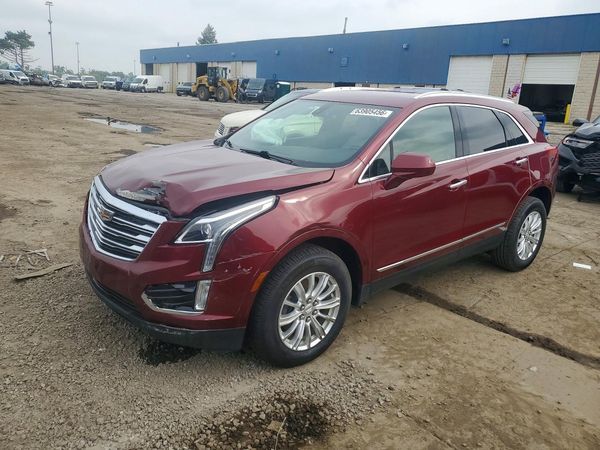 2017 CADILLAC XT5 Base
