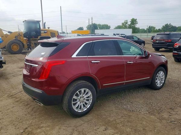 2017 CADILLAC XT5 Base