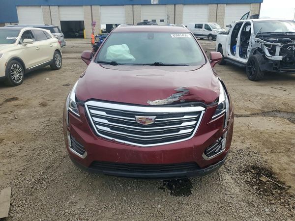 2017 CADILLAC XT5 Base