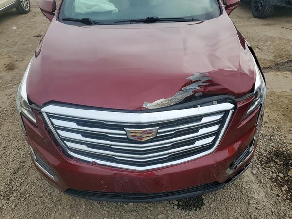 2017 CADILLAC XT5 Base