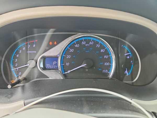 2013 TOYOTA SIENNA