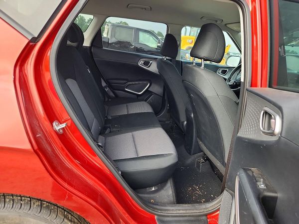 2023 KIA SOUL LX, S