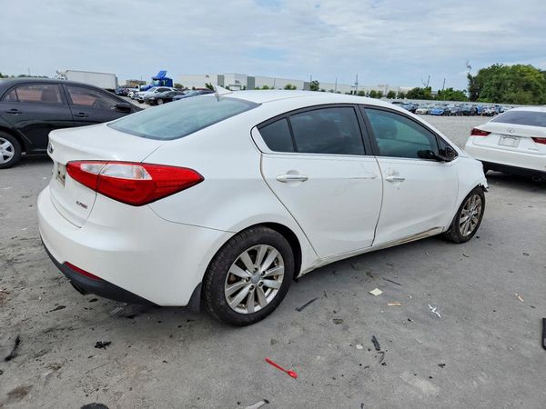 2015 KIA FORTE