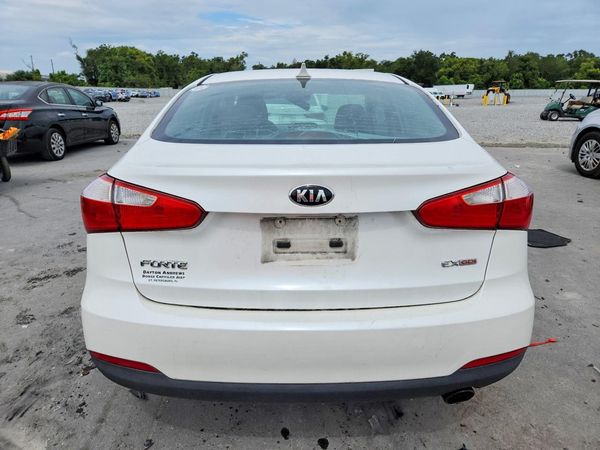 2015 KIA FORTE