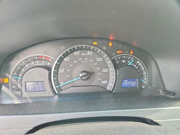 2013 TOYOTA CAMRY
