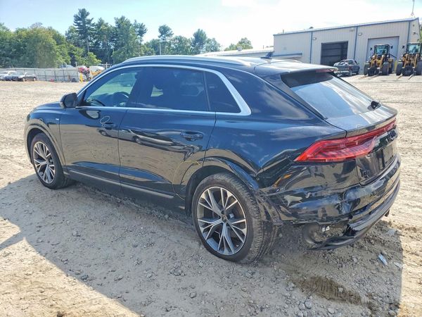 2021 AUDI Q8