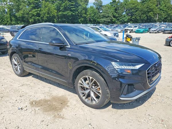 2021 AUDI Q8