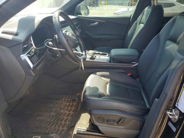2021 AUDI Q8