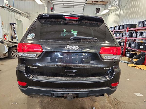 2015 JEEP GRAND CHEROKEE LAREDO 4X4
