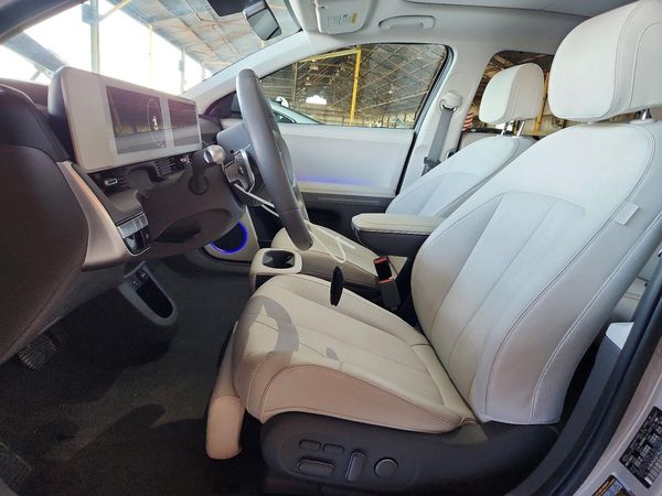 2024 HYUNDAI IONIQ