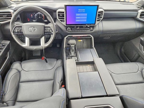 2024 TOYOTA TUNDRA Platinum
