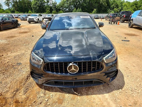 2022 MERCEDES-BENZ E