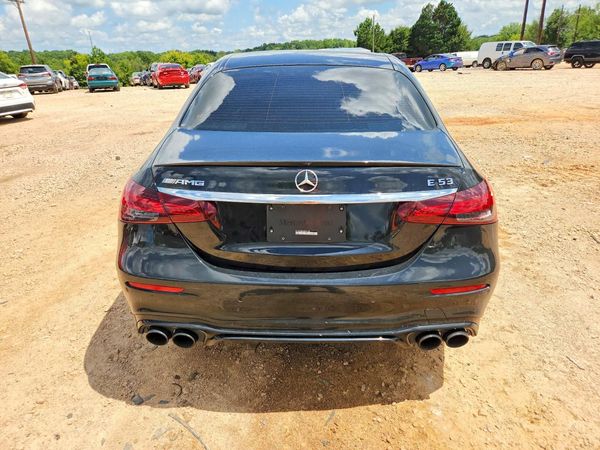 2022 MERCEDES-BENZ E