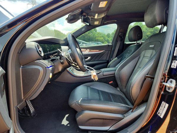 2022 MERCEDES-BENZ E
