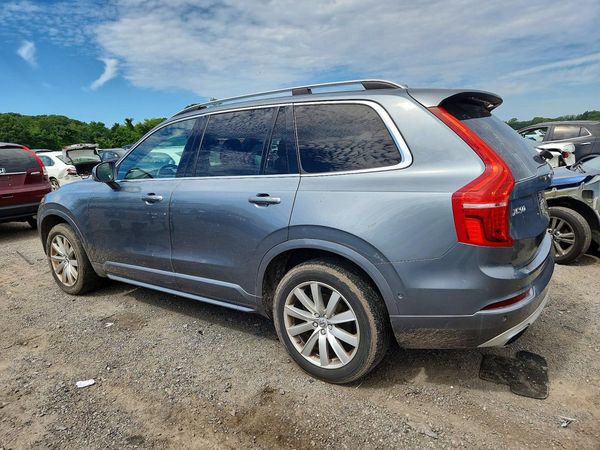 2018 VOLVO XC90