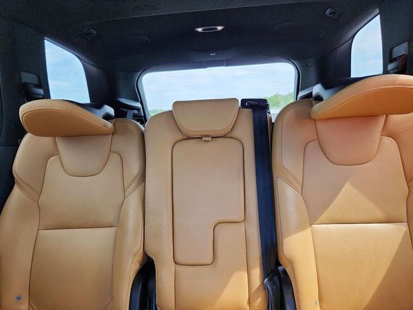2018 VOLVO XC90