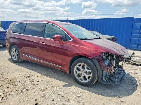2017 CHRYSLER PACIFICA Touring L Plus