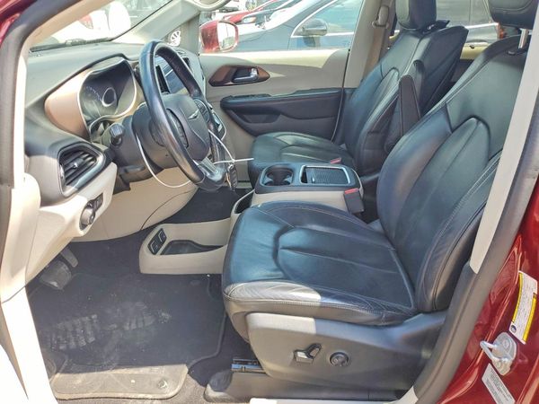 2017 CHRYSLER PACIFICA Touring L Plus