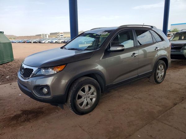 2013 KIA SORENTO Base / LX