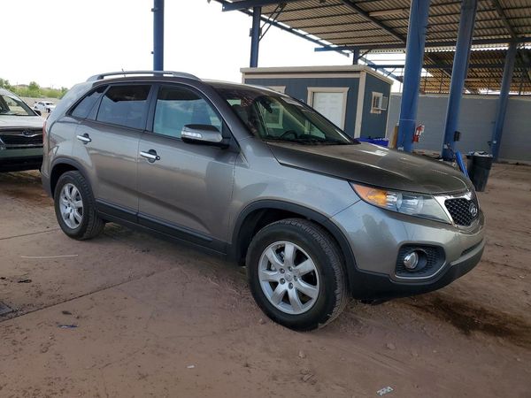 2013 KIA SORENTO Base / LX