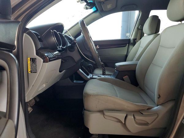 2013 KIA SORENTO Base / LX