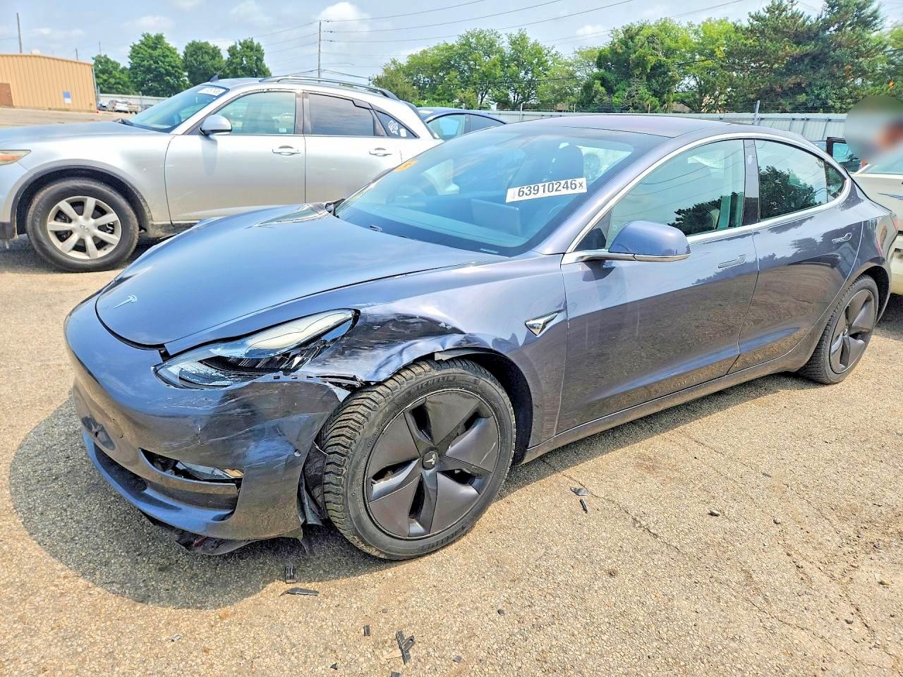 2018 TESLA MODEL 3