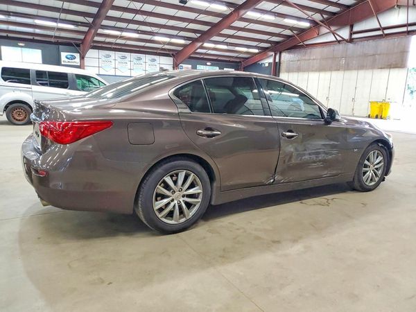 2015 INFINITI Q50