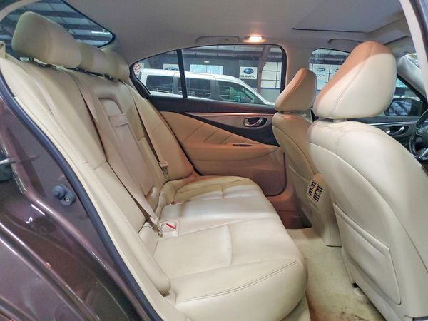 2015 INFINITI Q50