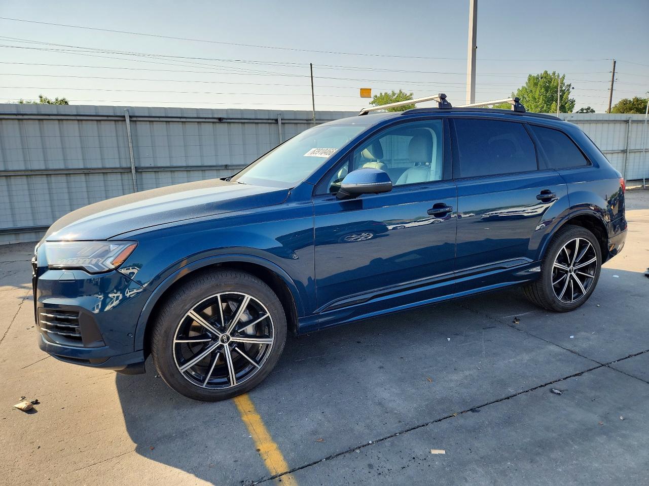 2022 AUDI Q7 quattro Premium Plus