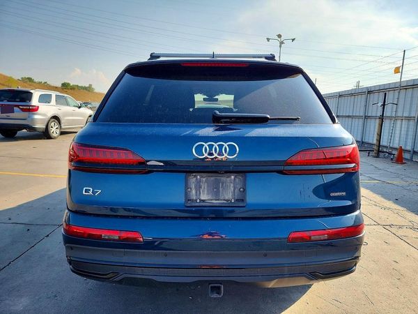 2022 AUDI Q7 quattro Premium Plus