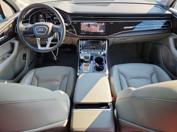 2022 AUDI Q7 quattro Premium Plus