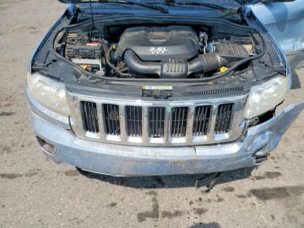 2012 JEEP CHEROKEE Laredo