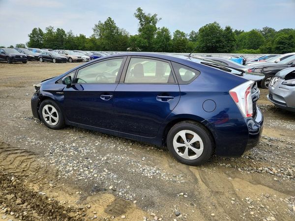 2015 TOYOTA PRIUS