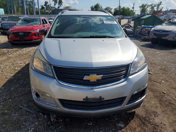 2014 CHEVROLET TRAVERSE LS