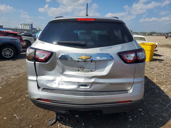 2014 CHEVROLET TRAVERSE LS