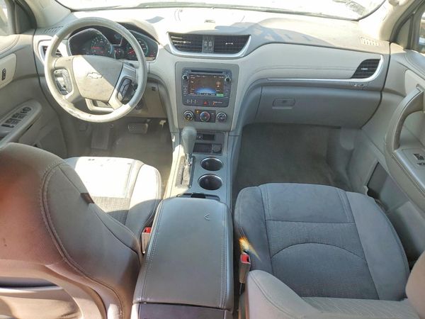 2014 CHEVROLET TRAVERSE LS