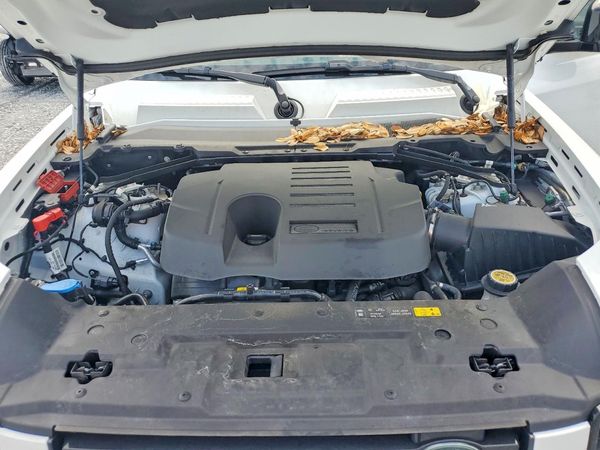 2025 LAND ROVER DEFENDER