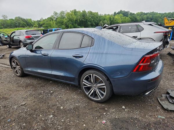 2019 VOLVO S60