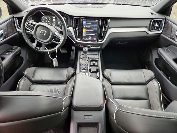 2019 VOLVO S60